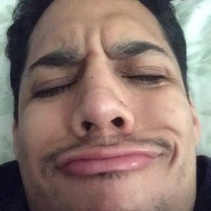 Meet your Posher, Carlos